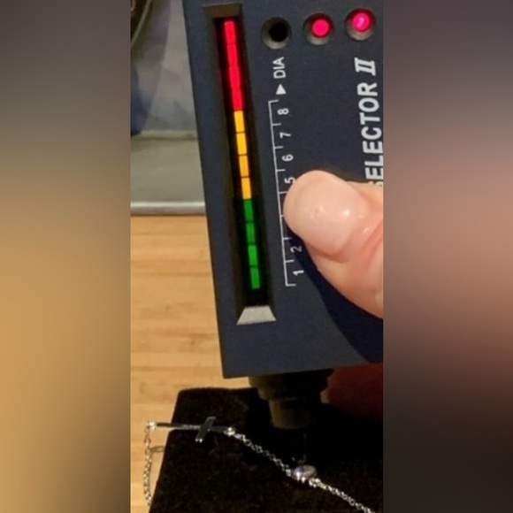 Beautiful Moissanite 0.3 cttw Cross .925 Silver Necklace COA&Luxe Gift Packaging - Picture 6 of 6